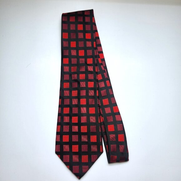 Croft And Barrow Tie Men's Silk Necktie Silk Red and Black 100% Silk - Picture 2 of 5